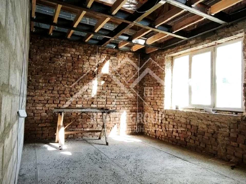 Будинок. Кривий Ріг, Черняховського вул.
