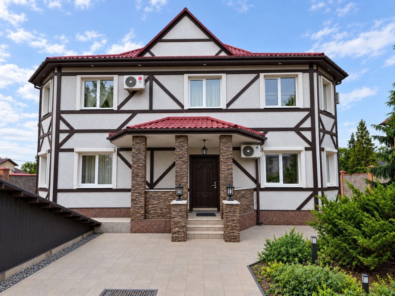Brick house, 11 acres, Cottage Village Cementnikov
