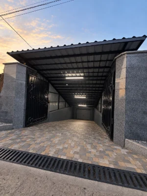 Brick house, 11 acres, Cottage Village Cementnikov