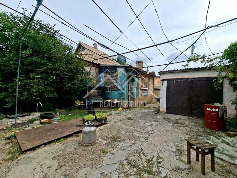 House. Krivoi Rog, Pskov
