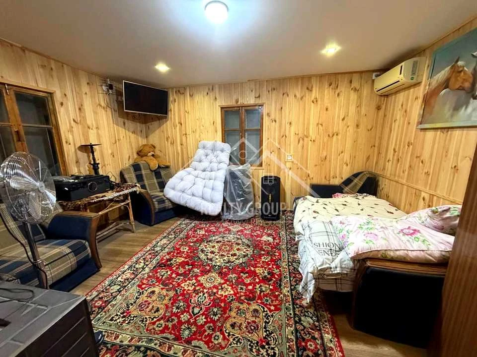 Будинок. Кривий Ріг, Військове містечко 33 вул.