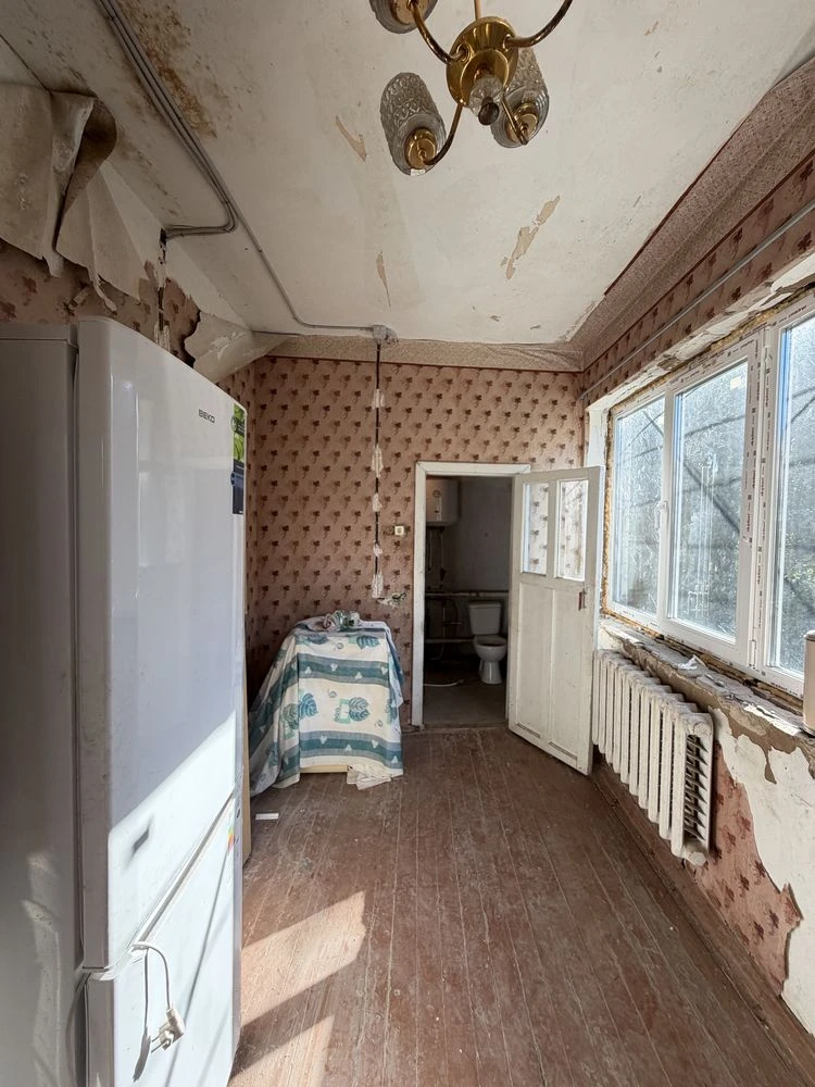 Sale of House, Bah Laistovka Street, Razivka