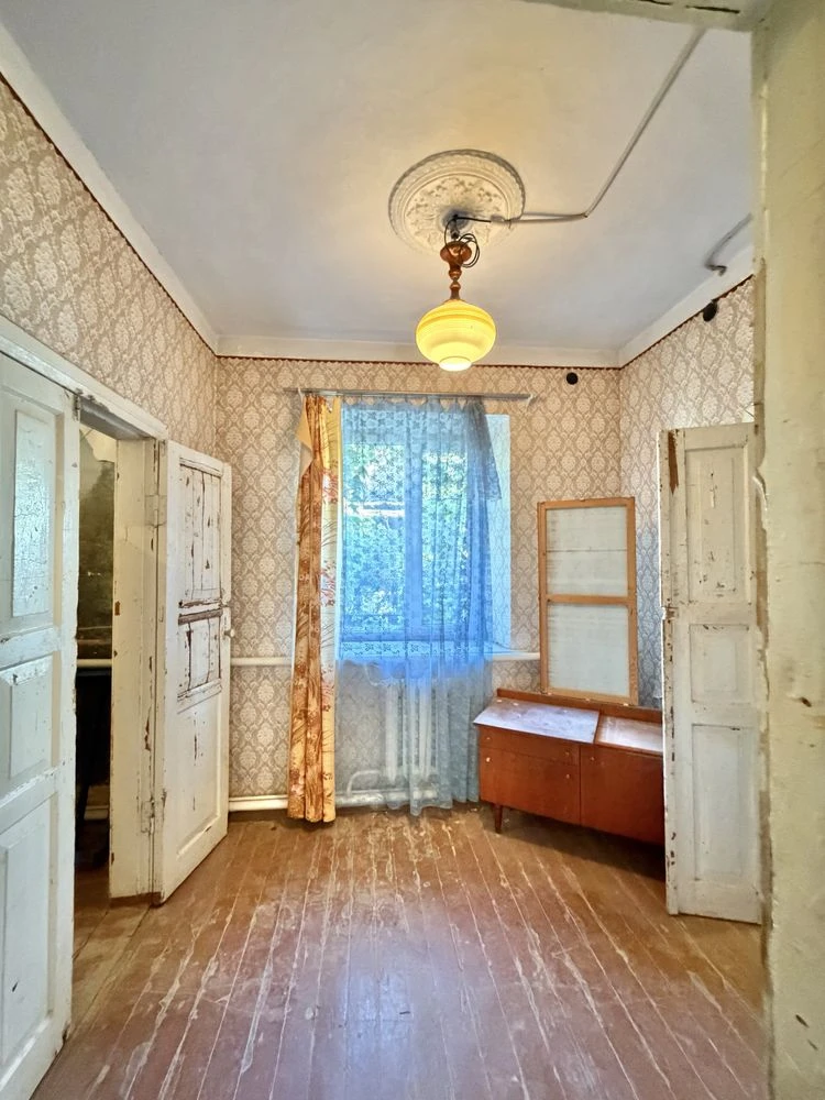 Sale of House, Bah Laistovka Street, Razivka