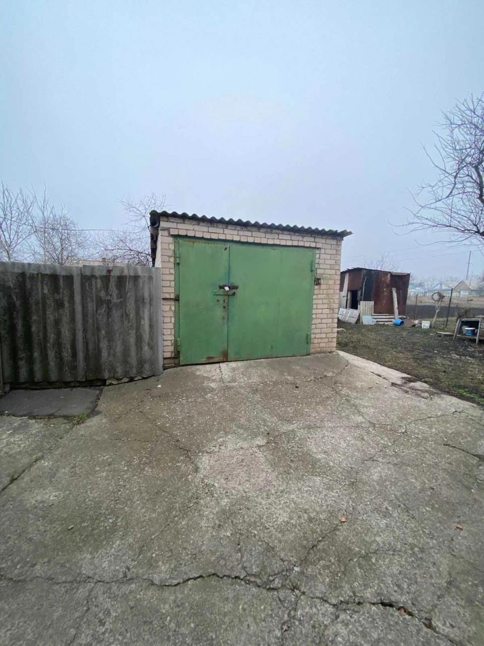 Продаж затишного будинку в СМТ Радущне