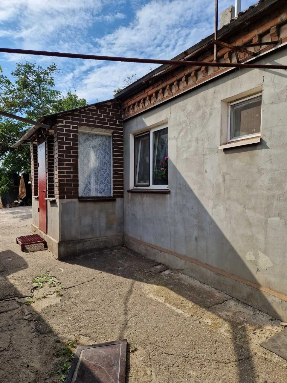 Продається дом Саксаганський р-он Володмира Івасюка 38