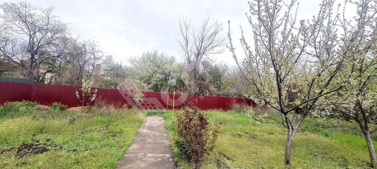 House with furniture and appliances. For sale