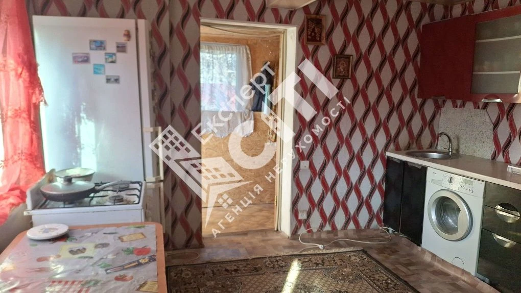 House with furniture and appliances. For sale