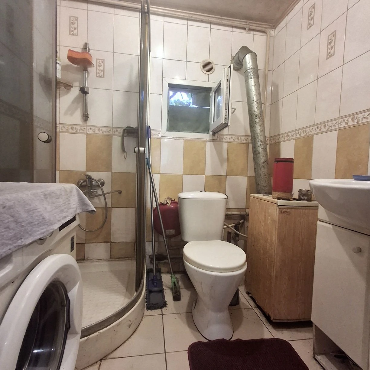 Reduced Price. House with Amenities