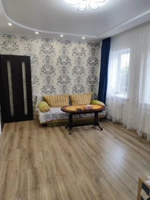 For Sale: House in Dovzhinsky District