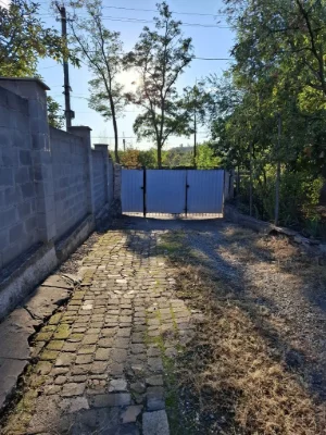 Продам  Будинок  по вул . Зимових походів ( Симбірцева)