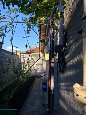 Продам  Будинок  по вул . Зимових походів ( Симбірцева)