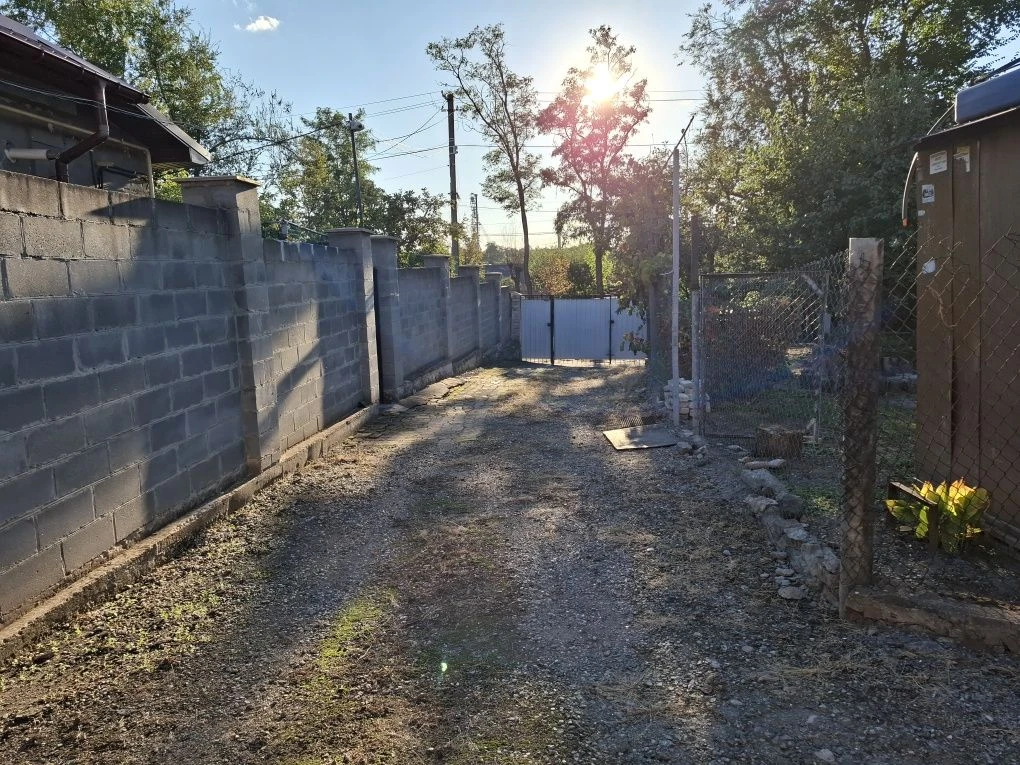 Продам  Будинок  по вул . Зимових походів ( Симбірцева)