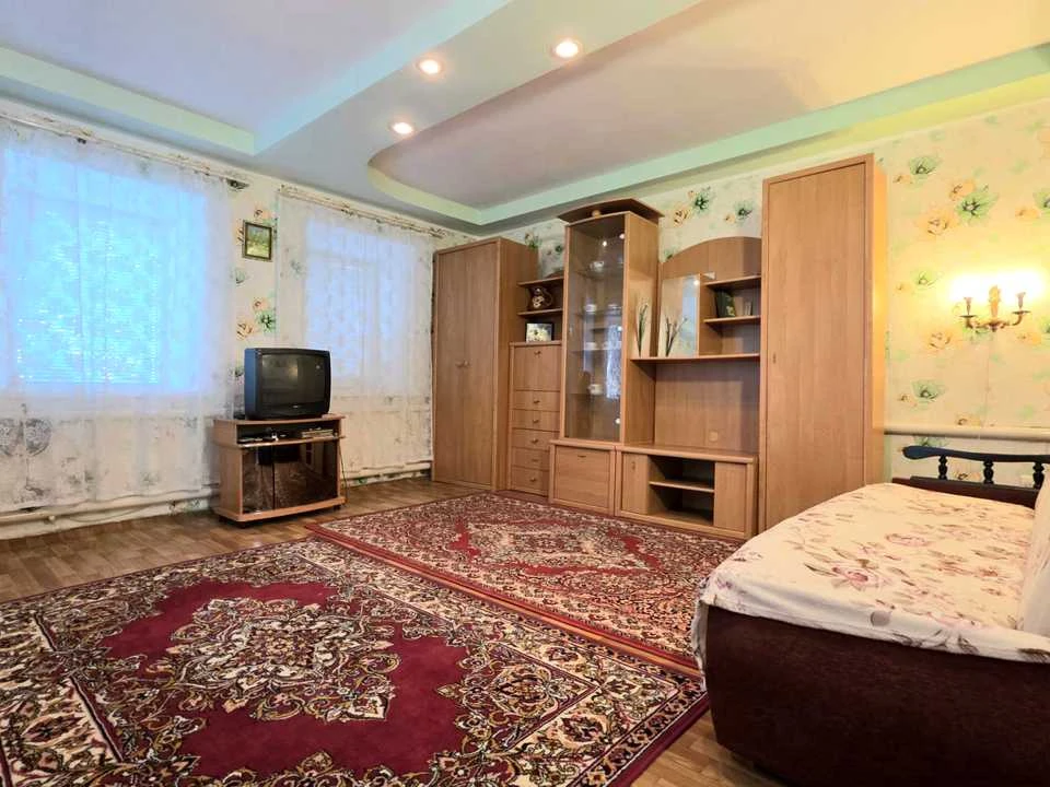 House. Kryvyi Rih, Concert Street