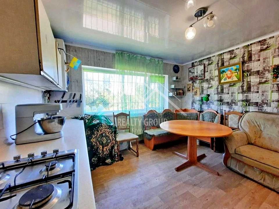 House. Kryvyi Rih, Likuvanyi Prosv.