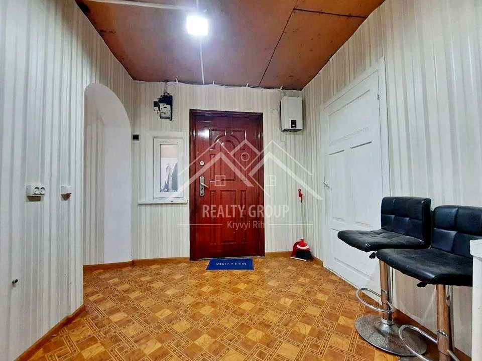 House. Kryvyi Rih, Likuvanyi Prosv.