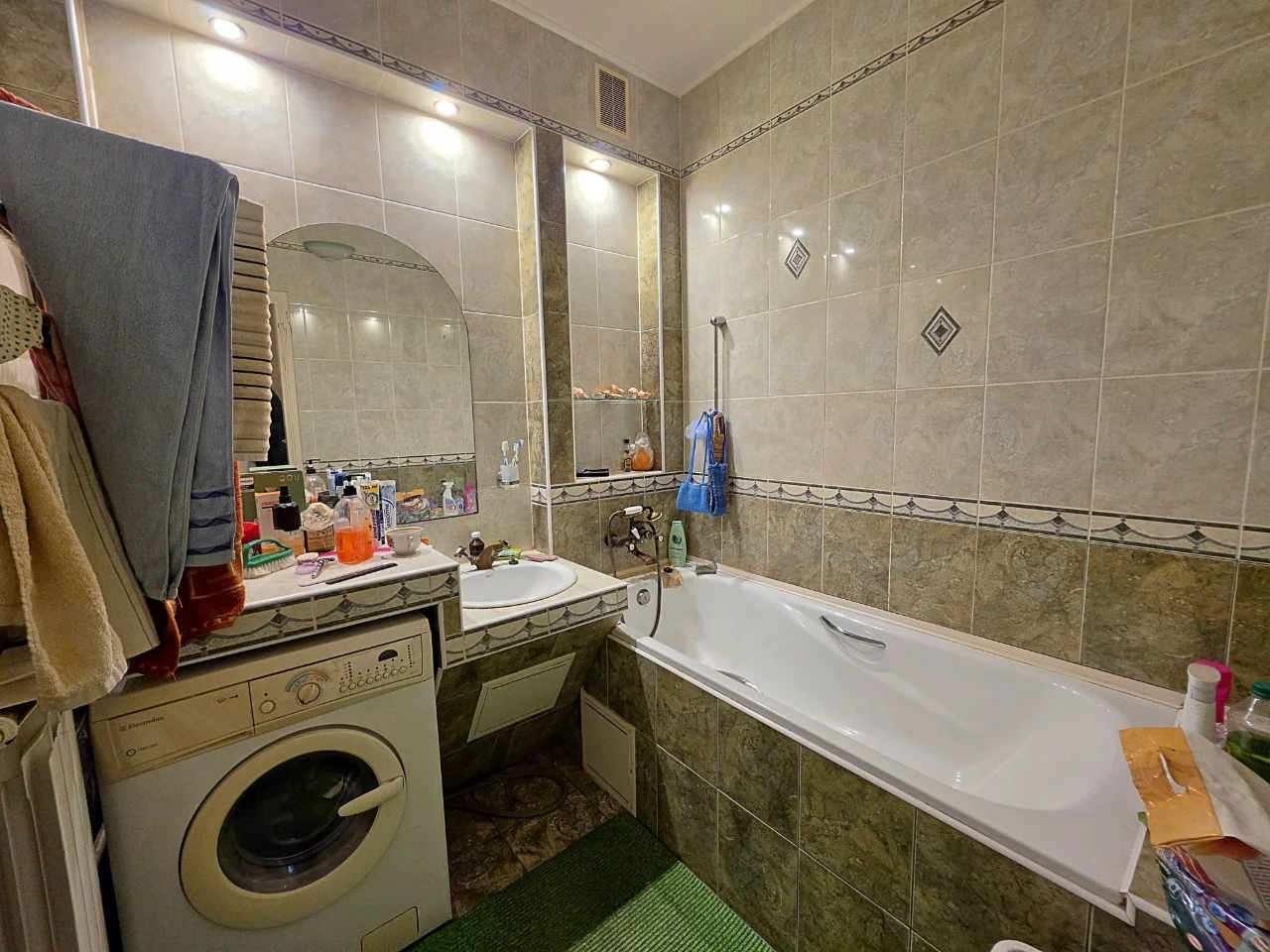 Sale of a capital house 227 m² in the protected area "Skeли МО