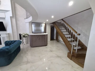 House for Sale. Top Offer. Renovation. Center. Park Zone