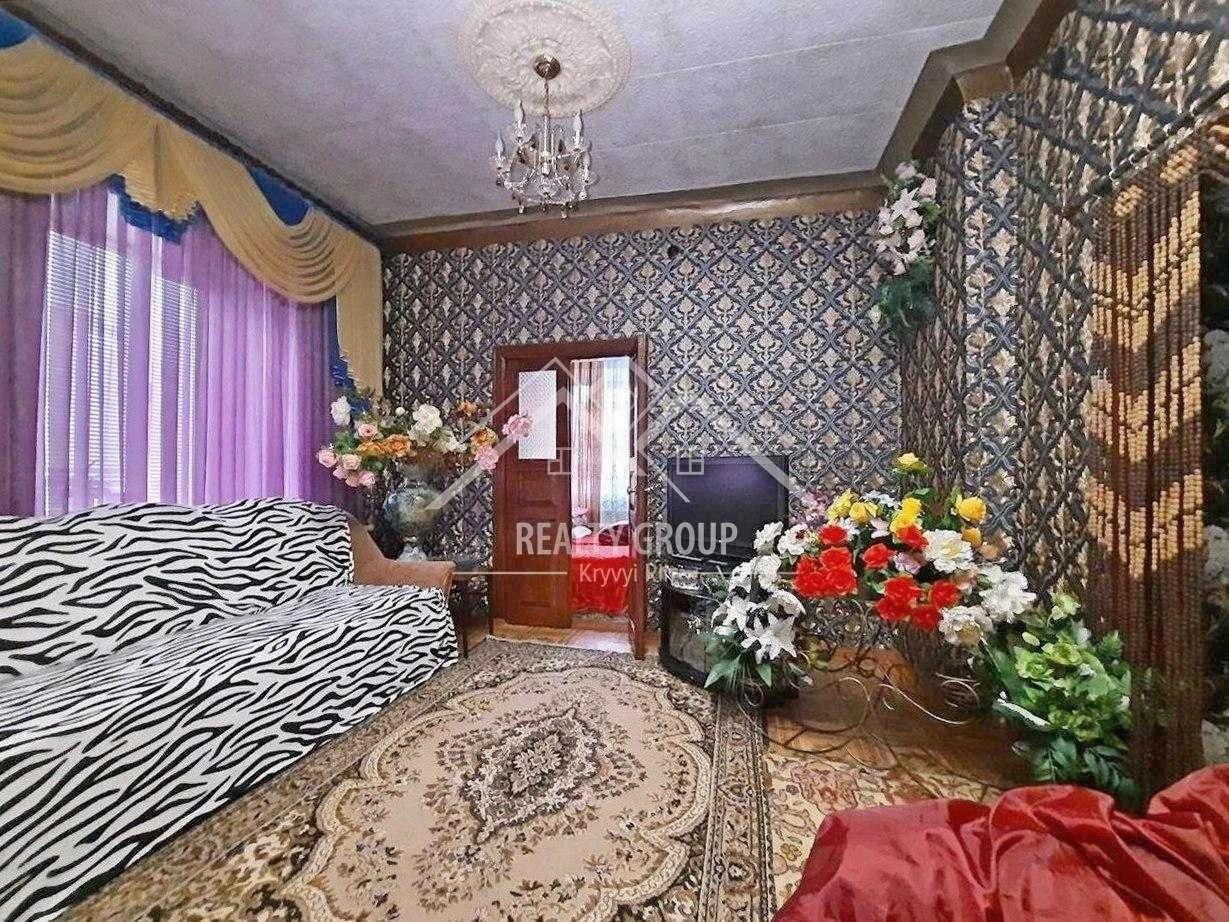 Spacious and warm house for sale in the Friendship area