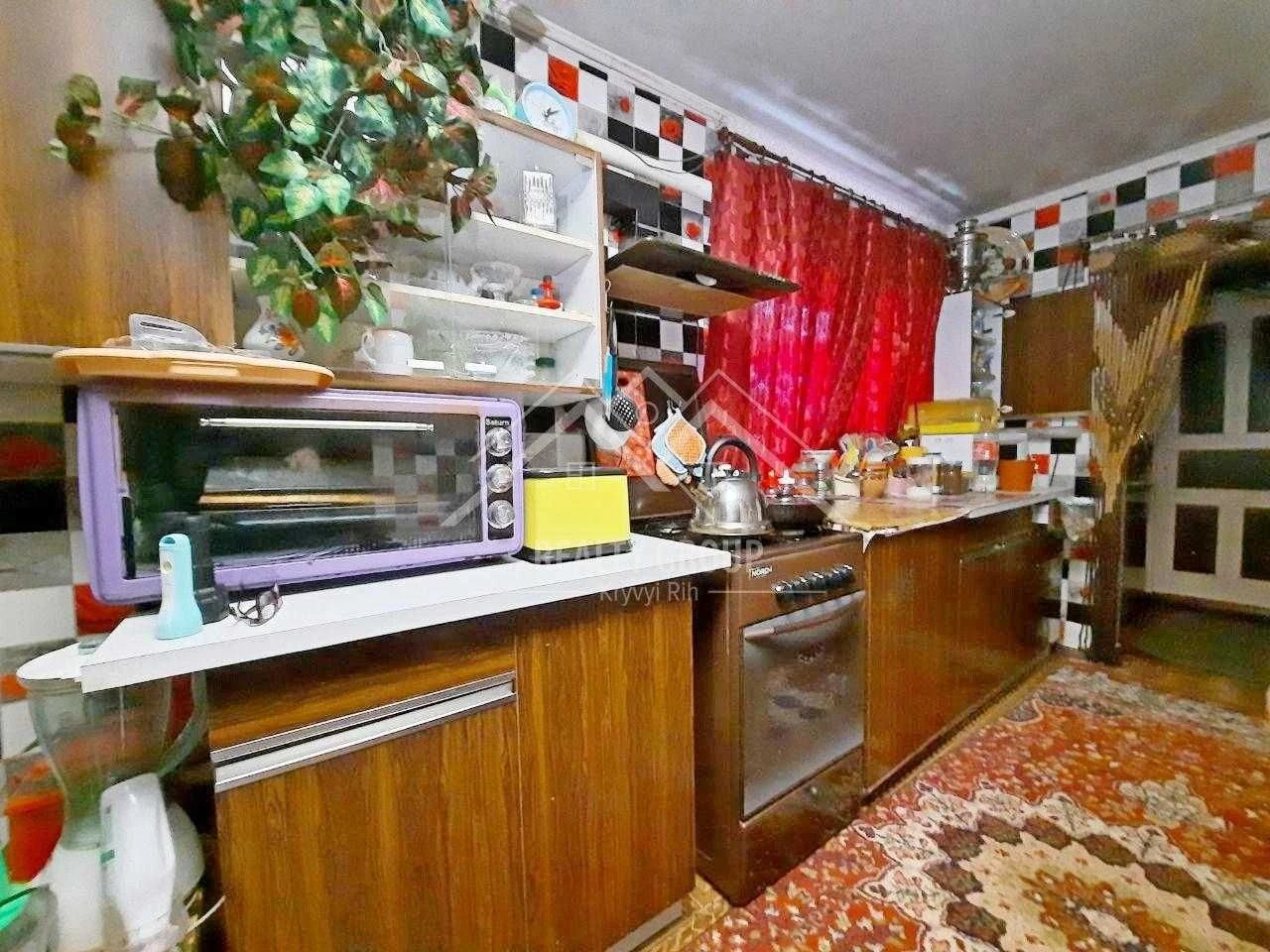 Spacious and warm house for sale in the Friendship area