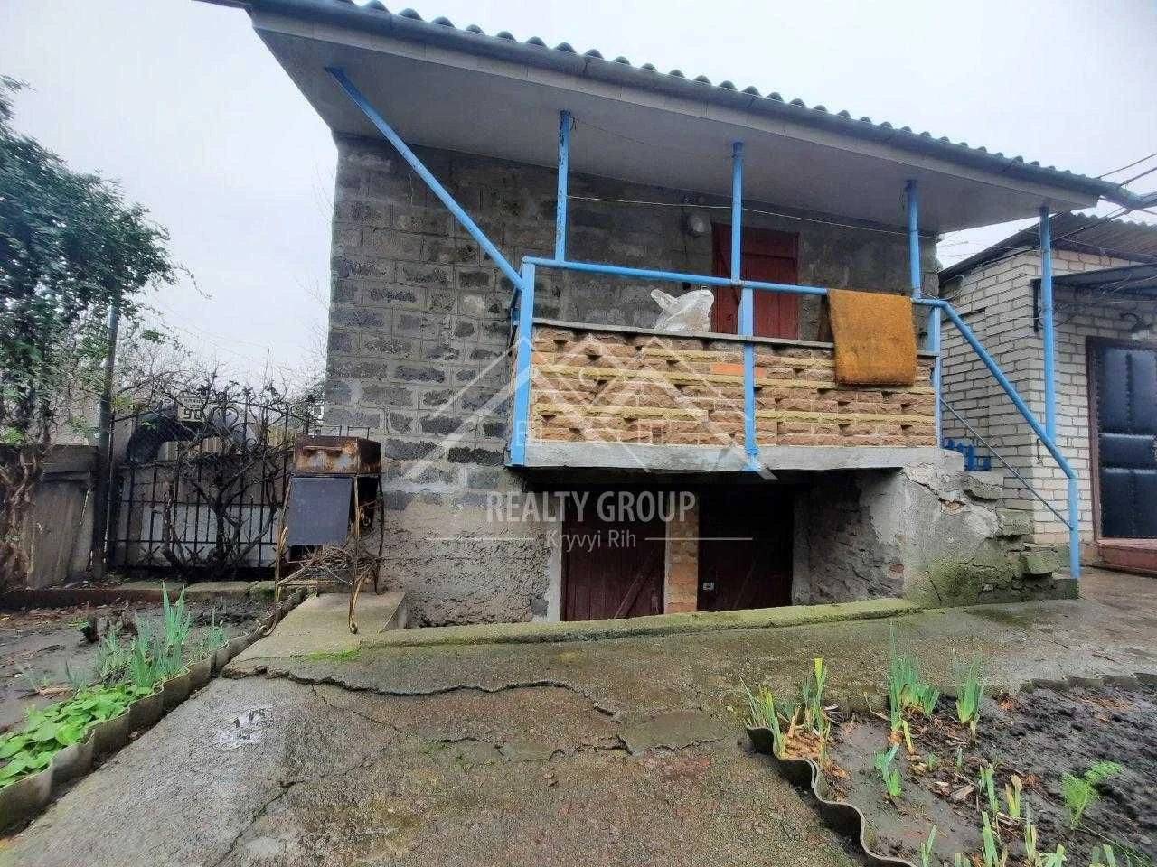 Spacious and warm house for sale in the Friendship area