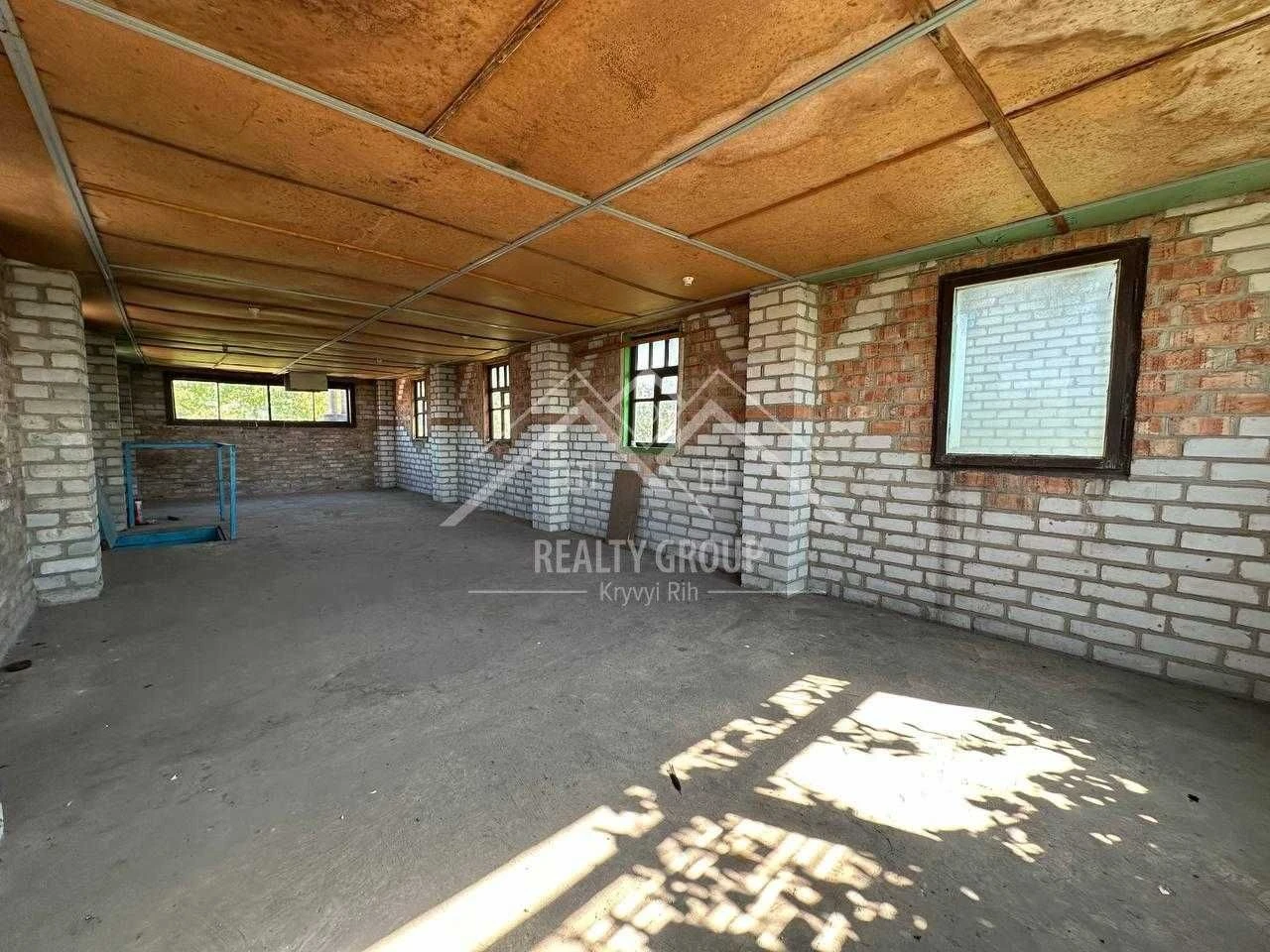 House for sale on "Stryli" - вул. Suvorova