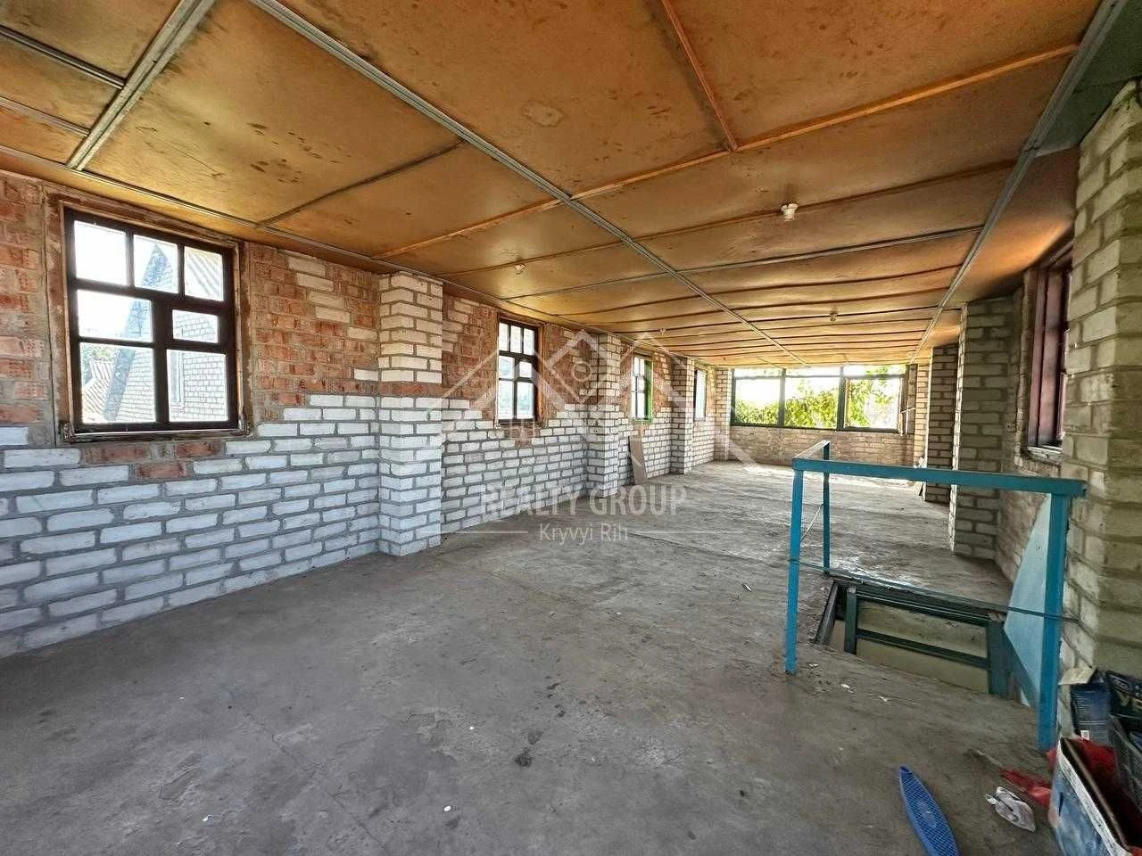 House for sale on "Stryli" - вул. Suvorova