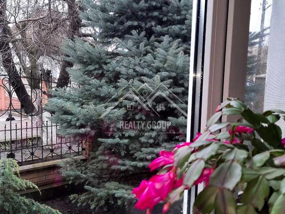 Будинок. Кривий Ріг, вулиця Євгенія Саєнка