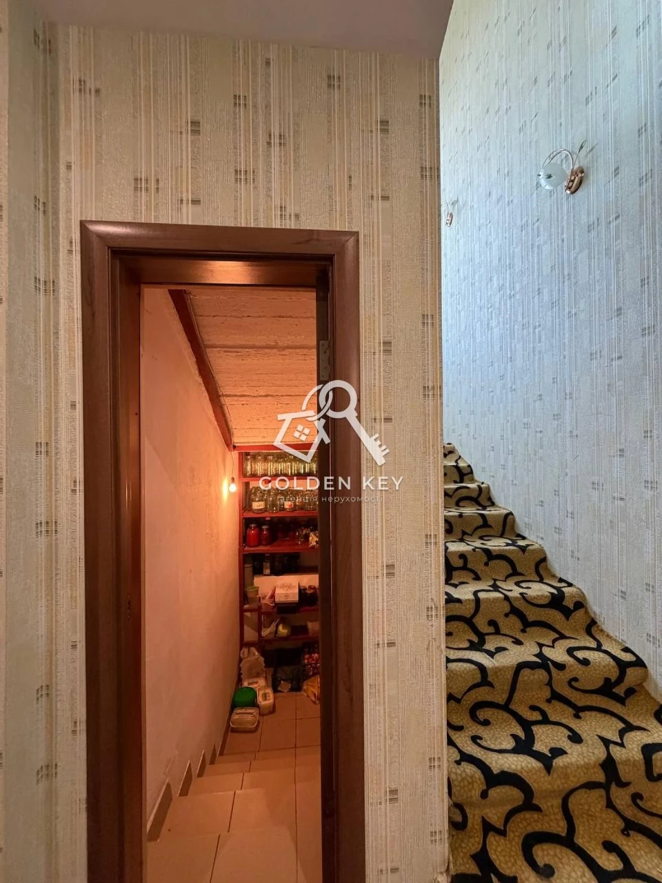 Sale of House in Metallurgi District