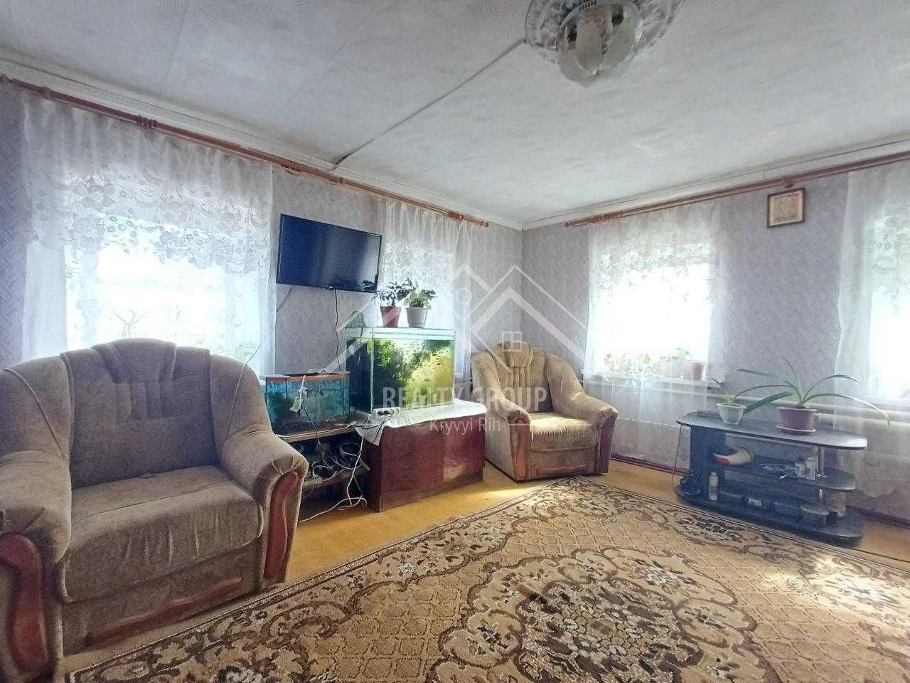 Продаж будинку  з меблями,  технікою та гаражем Югок . Є-від