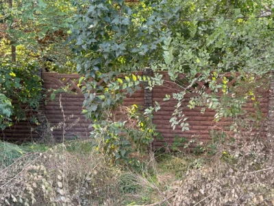 Land with House at 120 Taras Avenue (