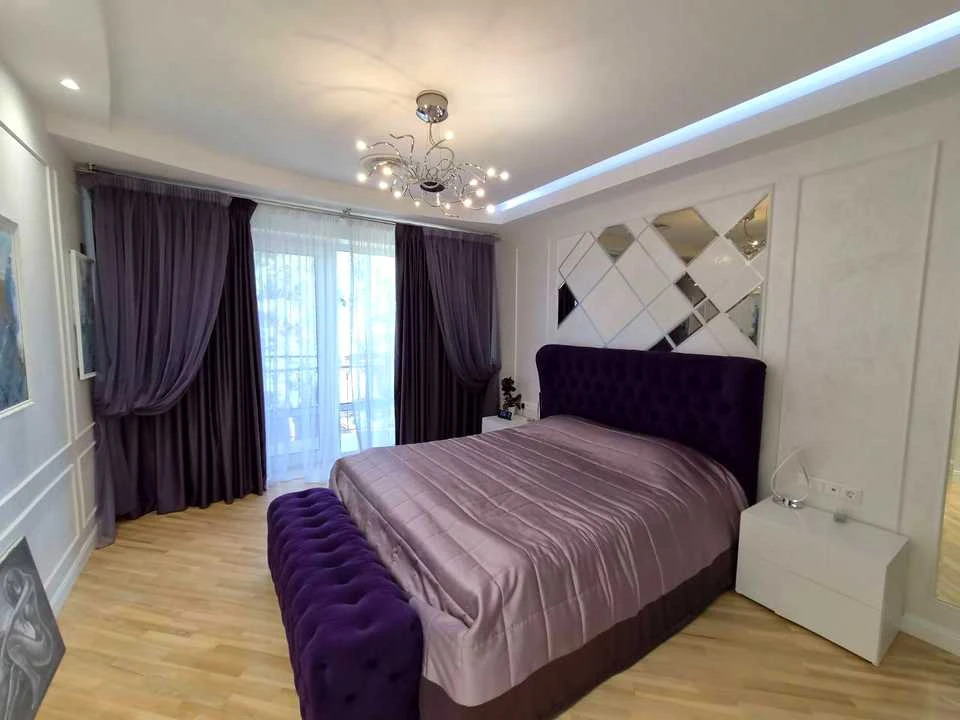 House. Kryvyi Rih, Raketna Street