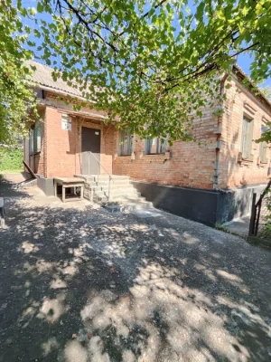 House with garage and garden in Pokrovsky district