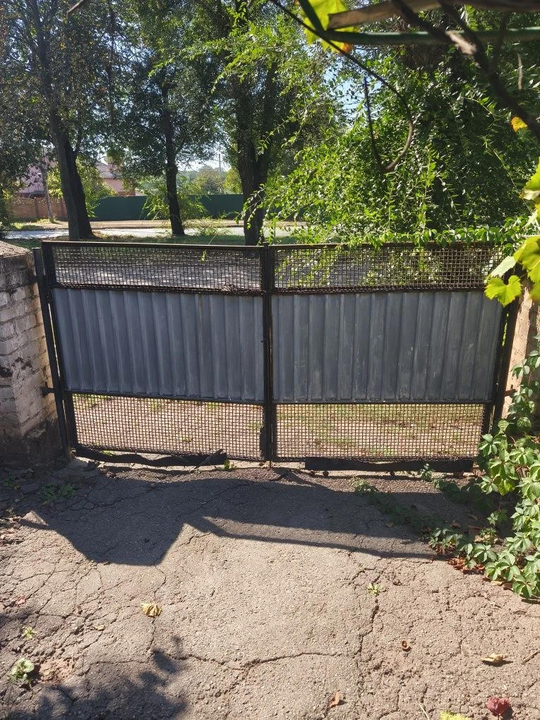 Продам 1/4 котеджу по Сімбірцева