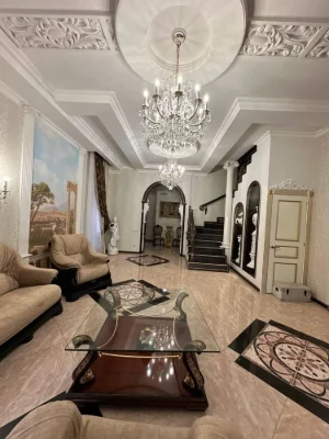 Продам будинок в центрально міськом районе
