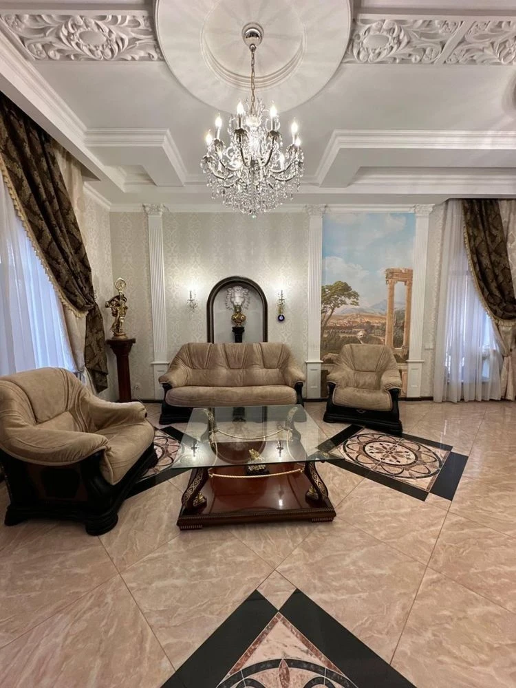 Продам будинок в центрально міськом районе