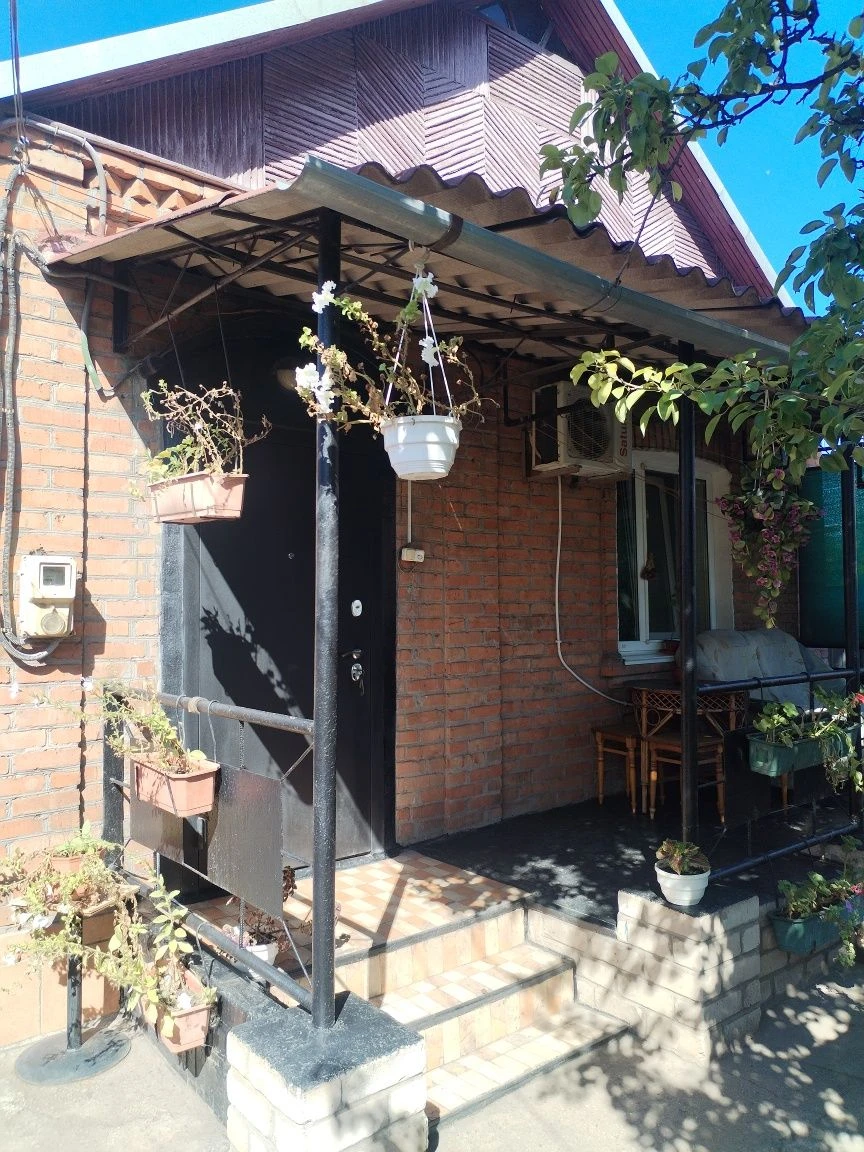 продам дім по вул. Кубінській (долгінцево)