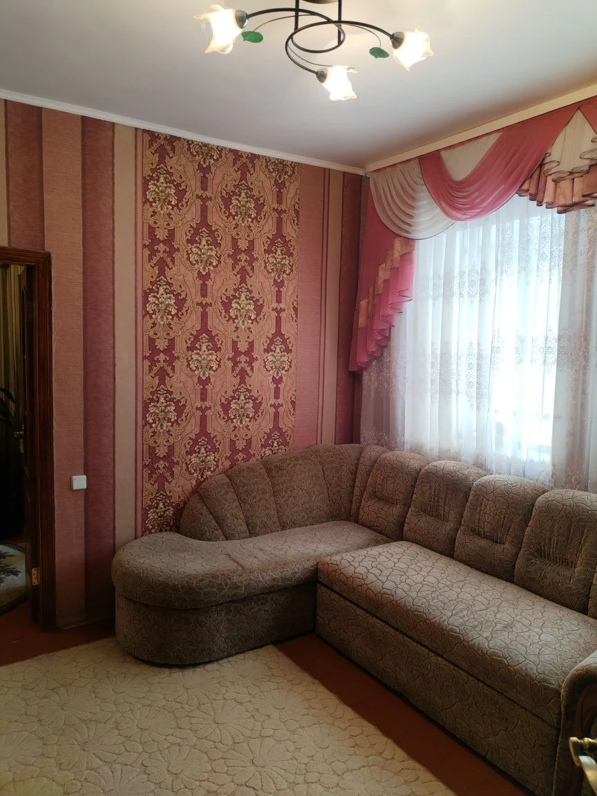 продам дім по вул. Кубінській (долгінцево)