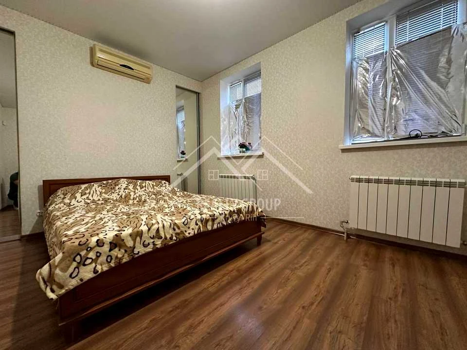 House. Kryvyi Rih, City Street