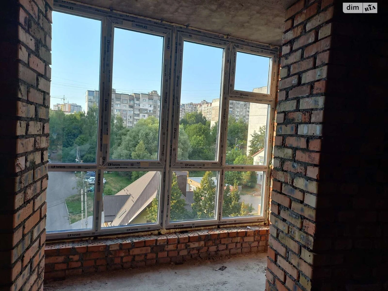Продаж Квартира Озерна