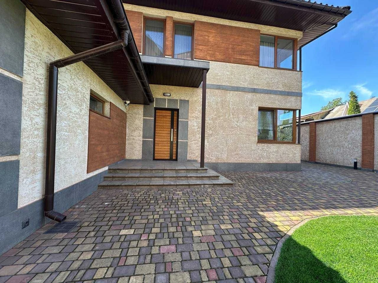 Сучасний будинок 245 м² | авторський інтер’єр | автономність