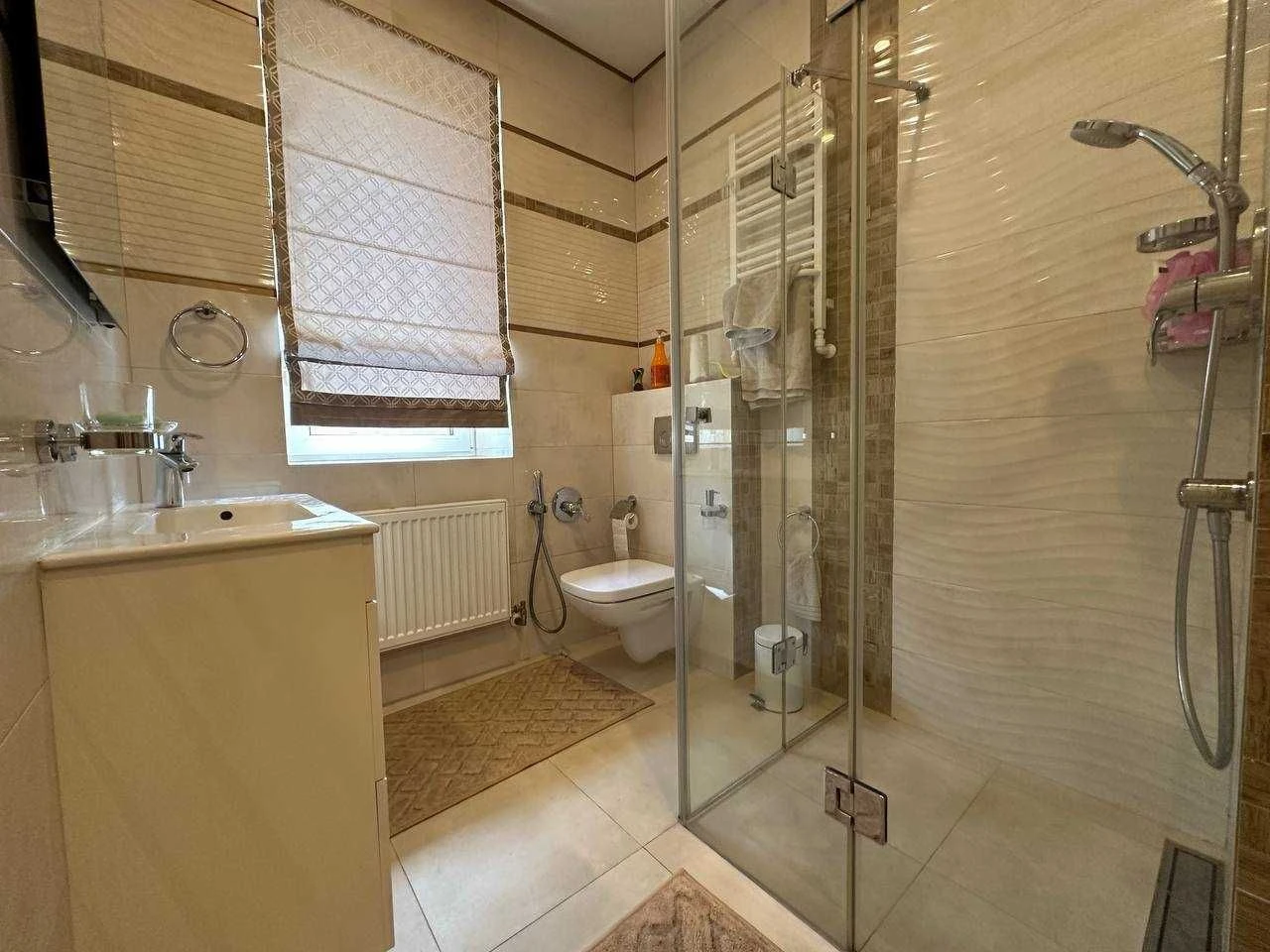 Сучасний будинок 245 м² | авторський інтер’єр | автономність