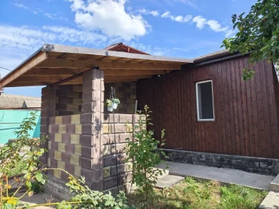 House for sale: 130 square meters with generator and perfect layout.