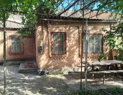 Продам 1/2 домоволодіння у Центрально-Міському районі
