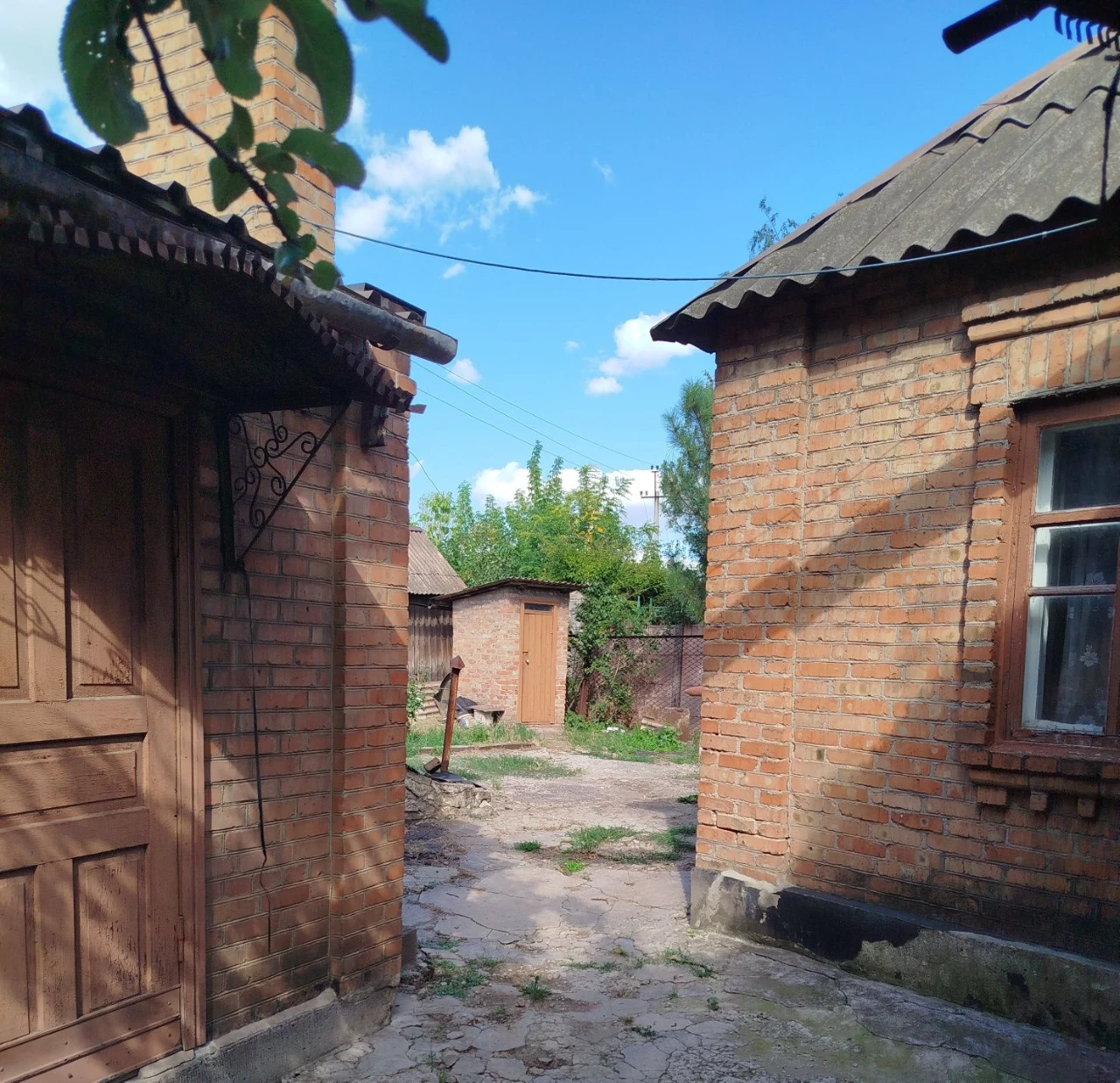 Продам 1/2 домоволодіння у Центрально-Міському районі