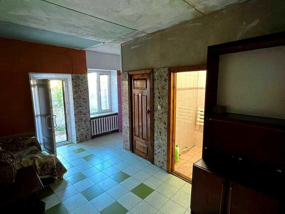 House. Kryvy Rih, Volodymyr Mykhailichenka St.