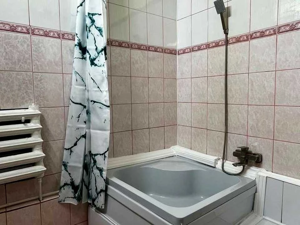 House. Kryvy Rih, Volodymyr Mykhailichenka St.