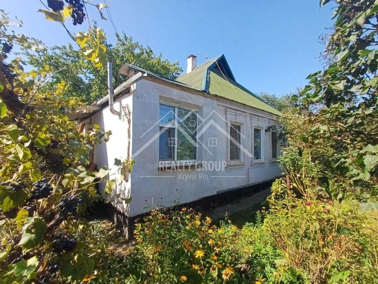 House for Sale in Central District with Furniture