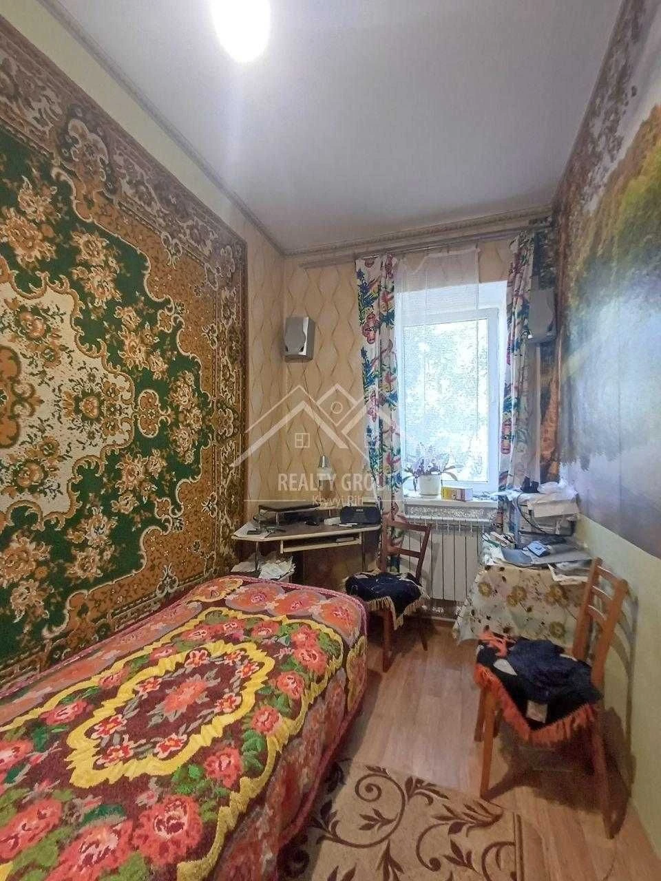 House for Sale in Central District with Furniture
