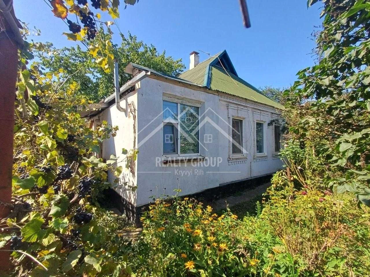 House for Sale in Central District with Furniture
