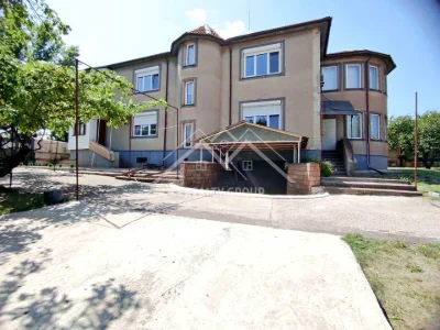House. Kryvyi Rih, Dosatku str.